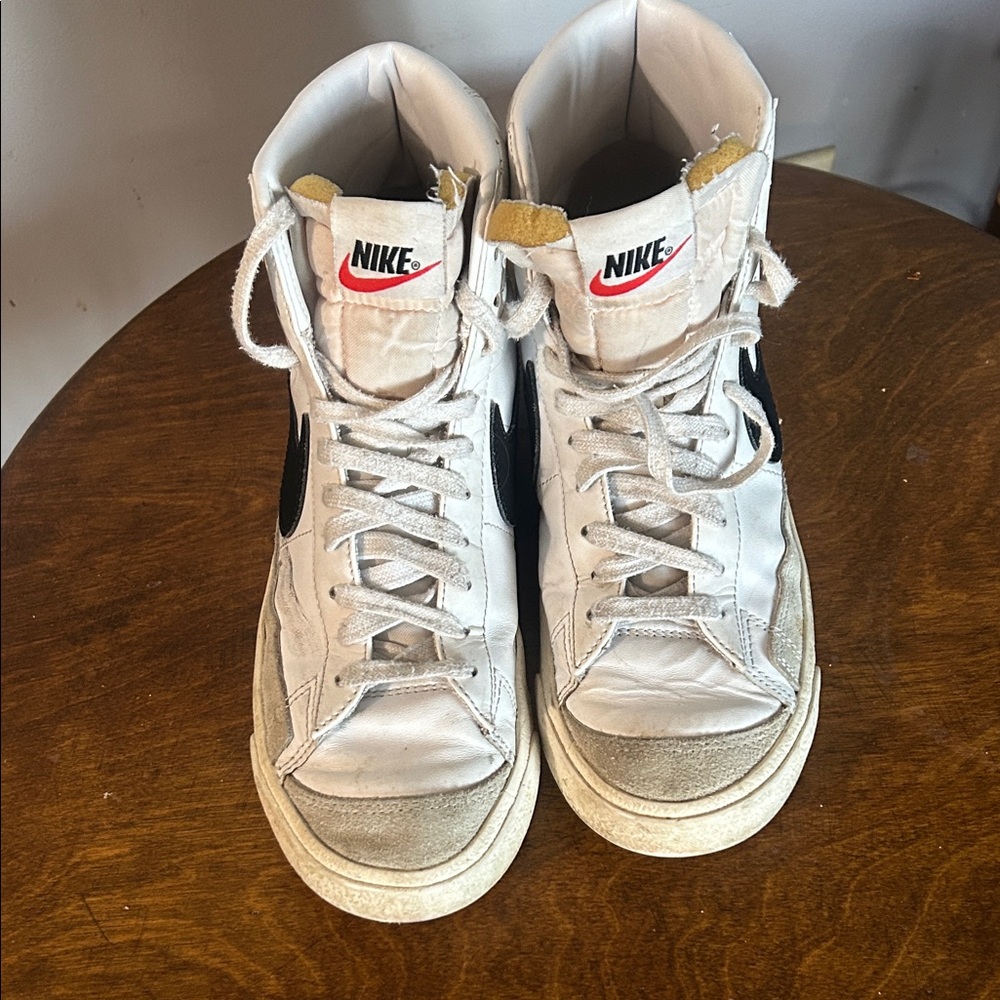 Nike Blazer Sneakers Mid ‘77 Vintage size 8